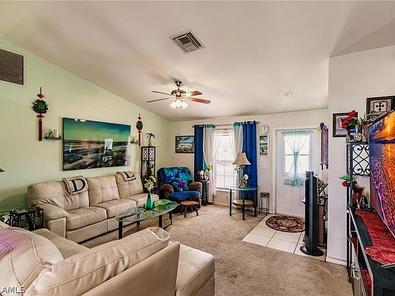 5th image of 918 NE Juanita Pl