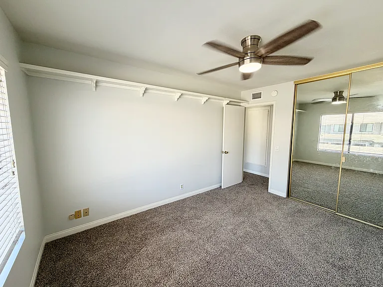 319 Spinnaker Way — Photo 36