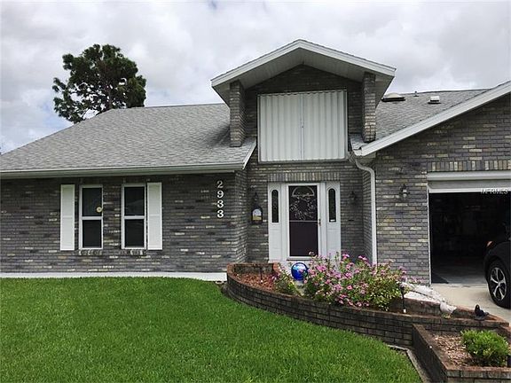 3rd image of 2933 Travelers Palm Dr