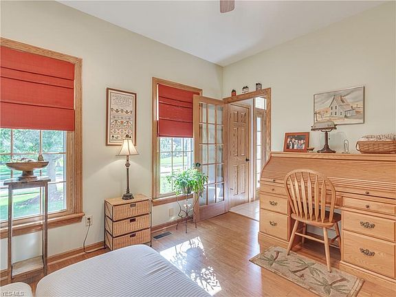5th image of 1001 Park Village Dr