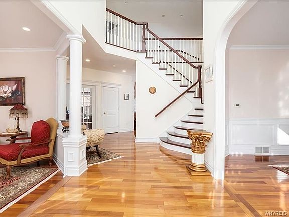 4th image of 33 Krantz Ln
