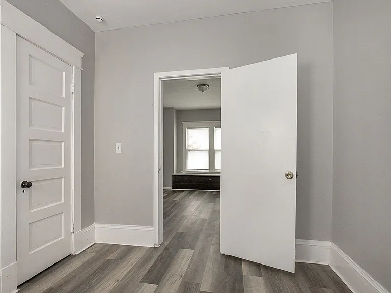 3910 Carlyle Ave — Photo 7