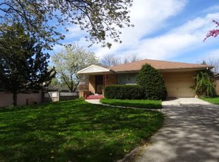 10038 W Fiebrantz Ave, Milwaukee, WI 53222