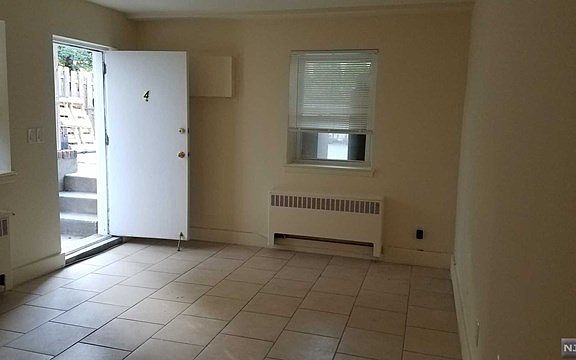 3rd image of 300 Broad Ave APT 4