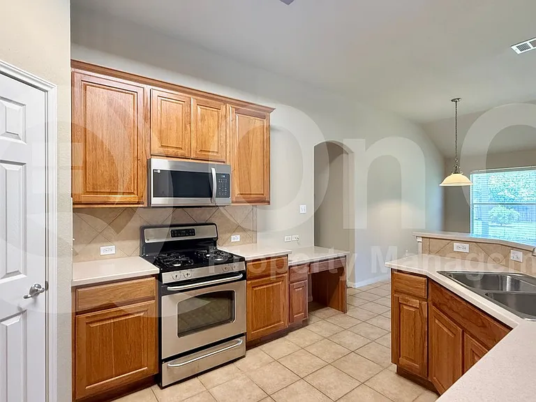 18805 Edinburgh Castle Rd — Photo 16