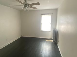 3245 N 8th St #B, Milwaukee, WI 53206