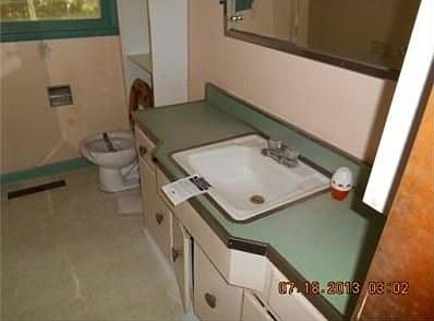 4th image of 207 Upway Dr