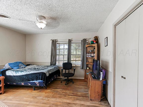 2nd image of 715 S Main St