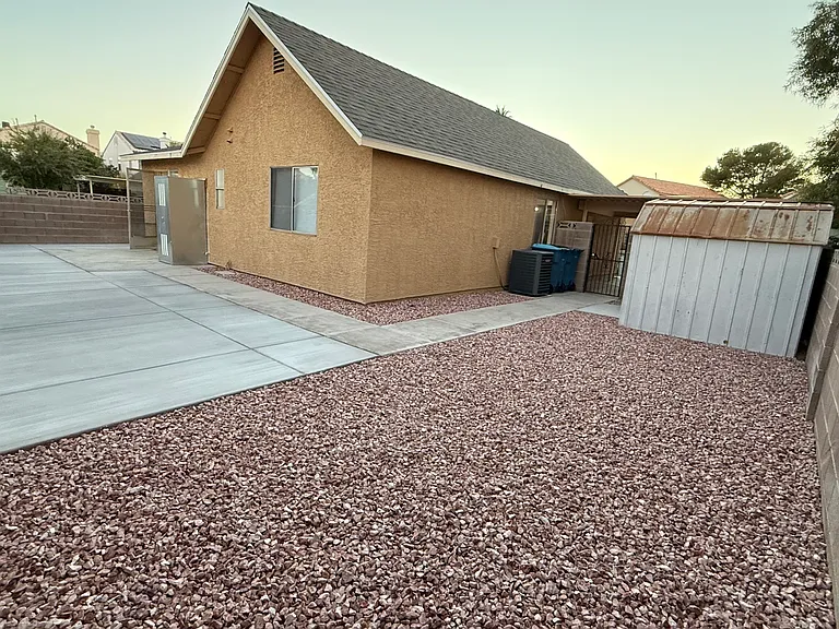 1104 Norma Joyce Ln — Photo 5