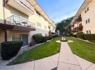 5322 W Windsor Ave APT 2C, Chicago, IL 60630
