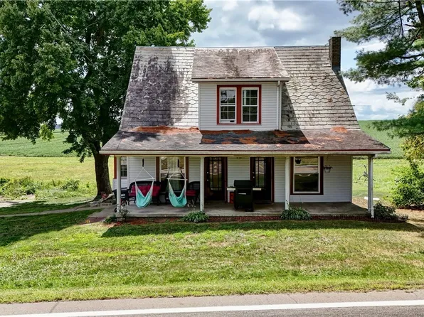 8050 Roswell Rd SW, Sherrodsville, OH 44675