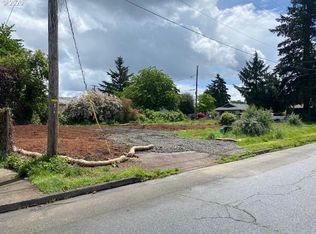 11707 SE Ash St, Portland, OR 97216
