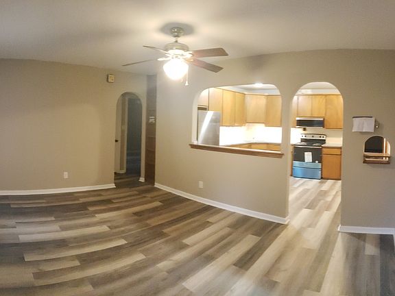 4th image of 521 N Mount Carmel Ave
