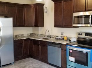 40 Kaveney St #40, Chicopee, MA 01020