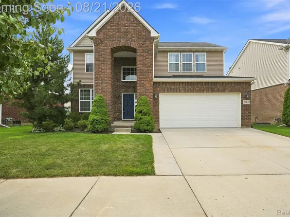 20478 Starina Dr, Clinton Township, MI 48038