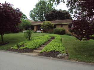 1973 Red Coach Rd, Allison Park, PA 15101