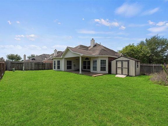3rd image of 7414 Cypress Bluff Dr