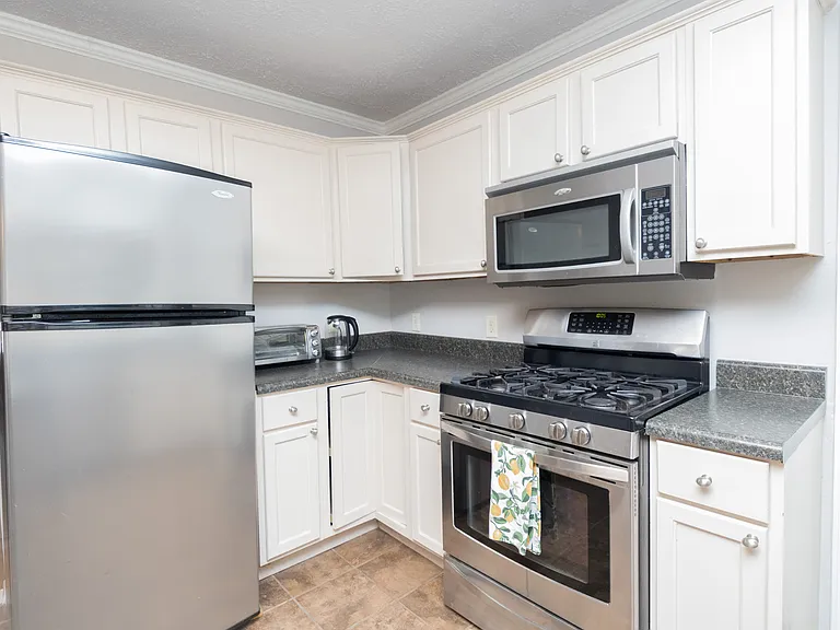 107 Clubview Rd — Photo 10