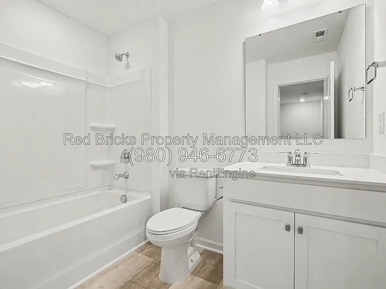 826 Earhart St NW — Photo 25