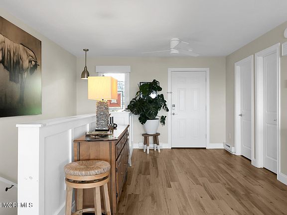 5th image of D4 Hillside Ave #D4