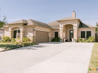 105 Secretariat Dr, Victoria, TX 77901