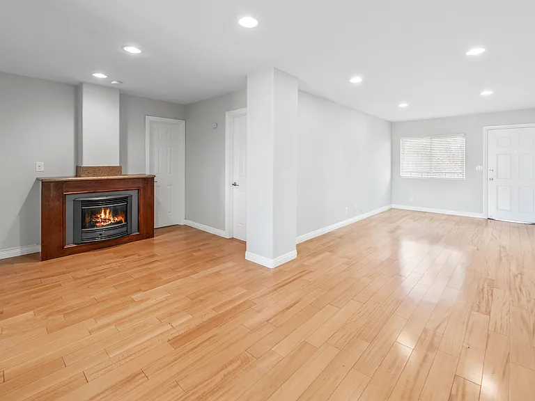 310 Olive Ave #6 — Photo 2