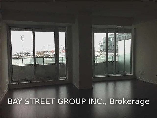 150 E Liberty St #511 — Photo 1