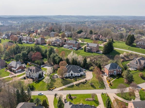 313 Snowberry Cir, Venetia, PA 15367