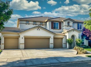 3121 W Ceres Ct, Visalia, CA