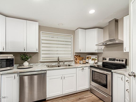 3rd image of 6312 S OAKMONT Drive
