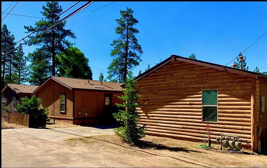 1st image of 601 Irving Way