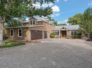 921 Chamisal Rd NW, Los Ranchos De Albuquerque, NM 87107