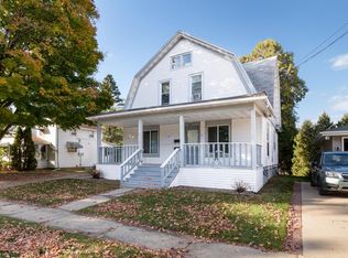 912 E Maple St, Horicon, WI 53032