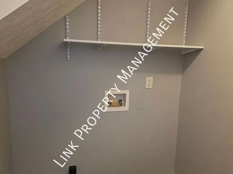 6383 Rim Crest Ln — Photo 27