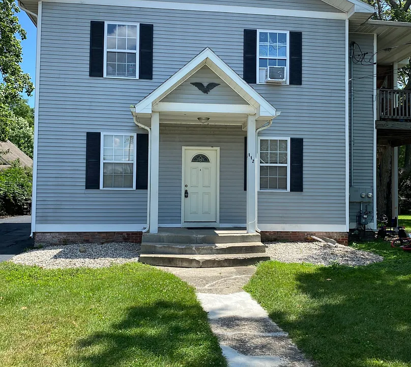 112 Hazelton Rd