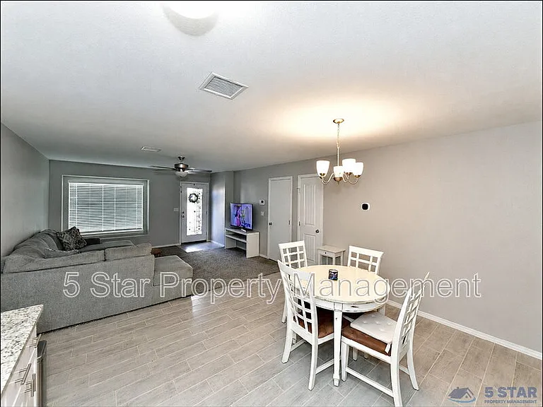 5129 Rose Elise St — Photo 11