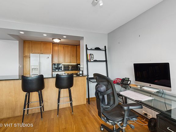 5th image of 1255 N Sandburg Ter Unit 2806E