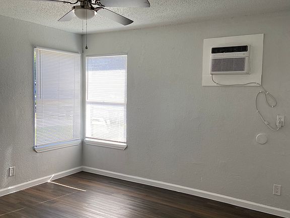 3rd image of 159 Allenhurst St