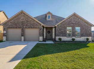 227 Hackney St, Waxahachie, TX 75165