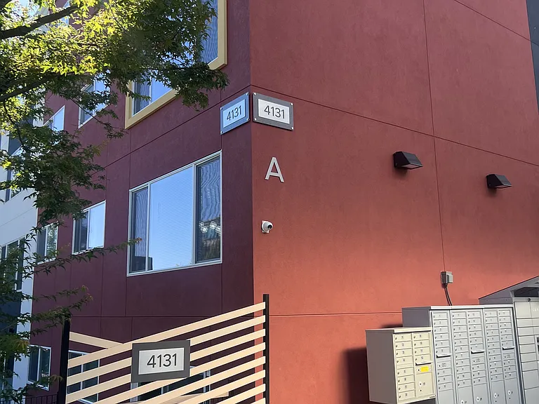 Maverick Apartments — Photo 4