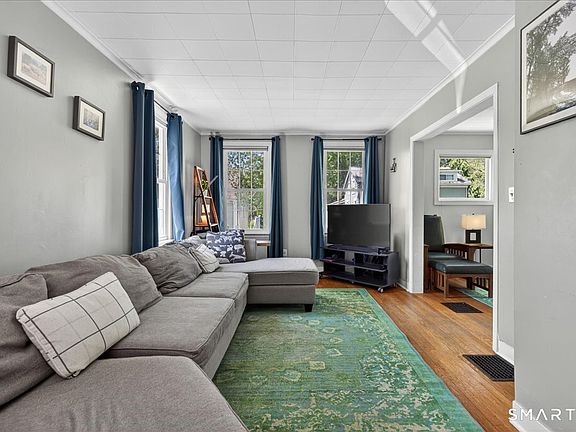 4th image of 41 Barrett Street