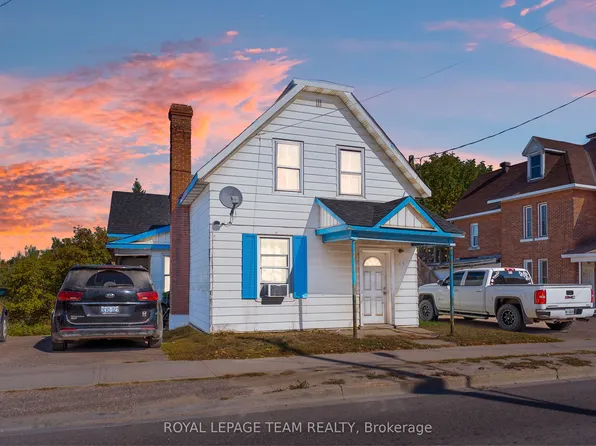 475 Pembroke St W, Pembroke, ON K8A 5P1