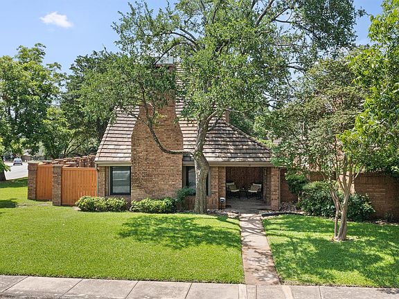 3rd image of 11310 Spicewood Club Dr APT 19