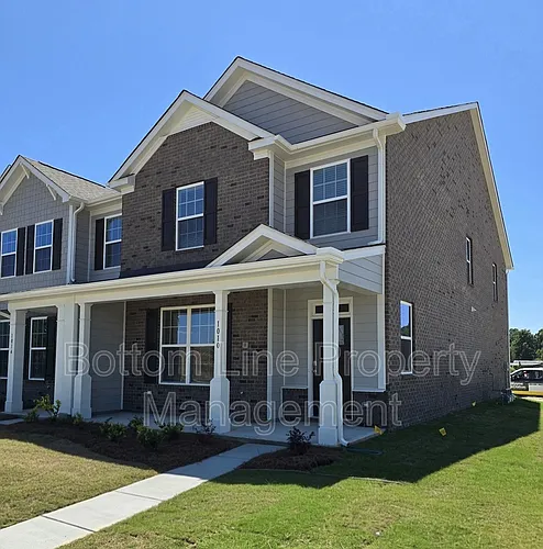 1010 Whistling Pl Photo 1