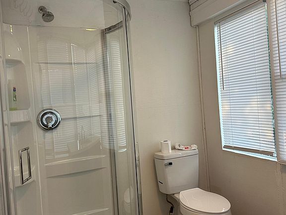 4th image of 1720 Roseland St #1