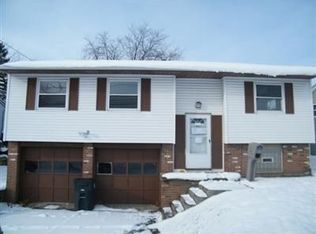 1938 13th St SW, Akron, OH 44314