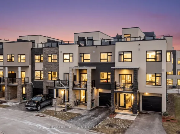 1121 Cooke Blvd #28, Burlington, ON L7T 0C3