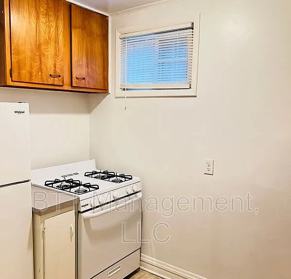 8717 Plymouth St #4 — Photo 7