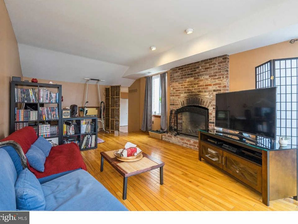 1st image of 317-19 Monroe St #6