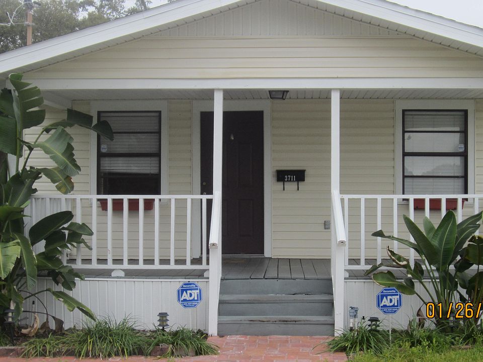 1st image of 3711 N Darwin Ave